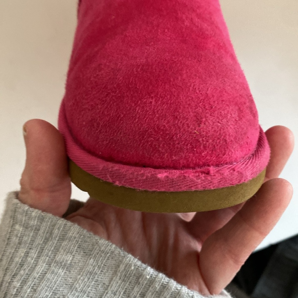 Ugg Pink/Magenta Furry Boots Kids Size 5-5.5 - Picture 12 of 13